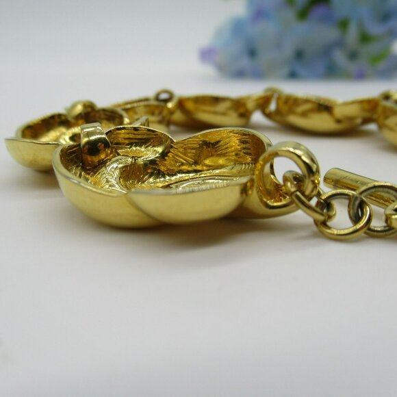 Anne Klein 1980s Golden Lovers Knot Link Bracelet 8" Long Toggle Closure - Picture 7 of 8